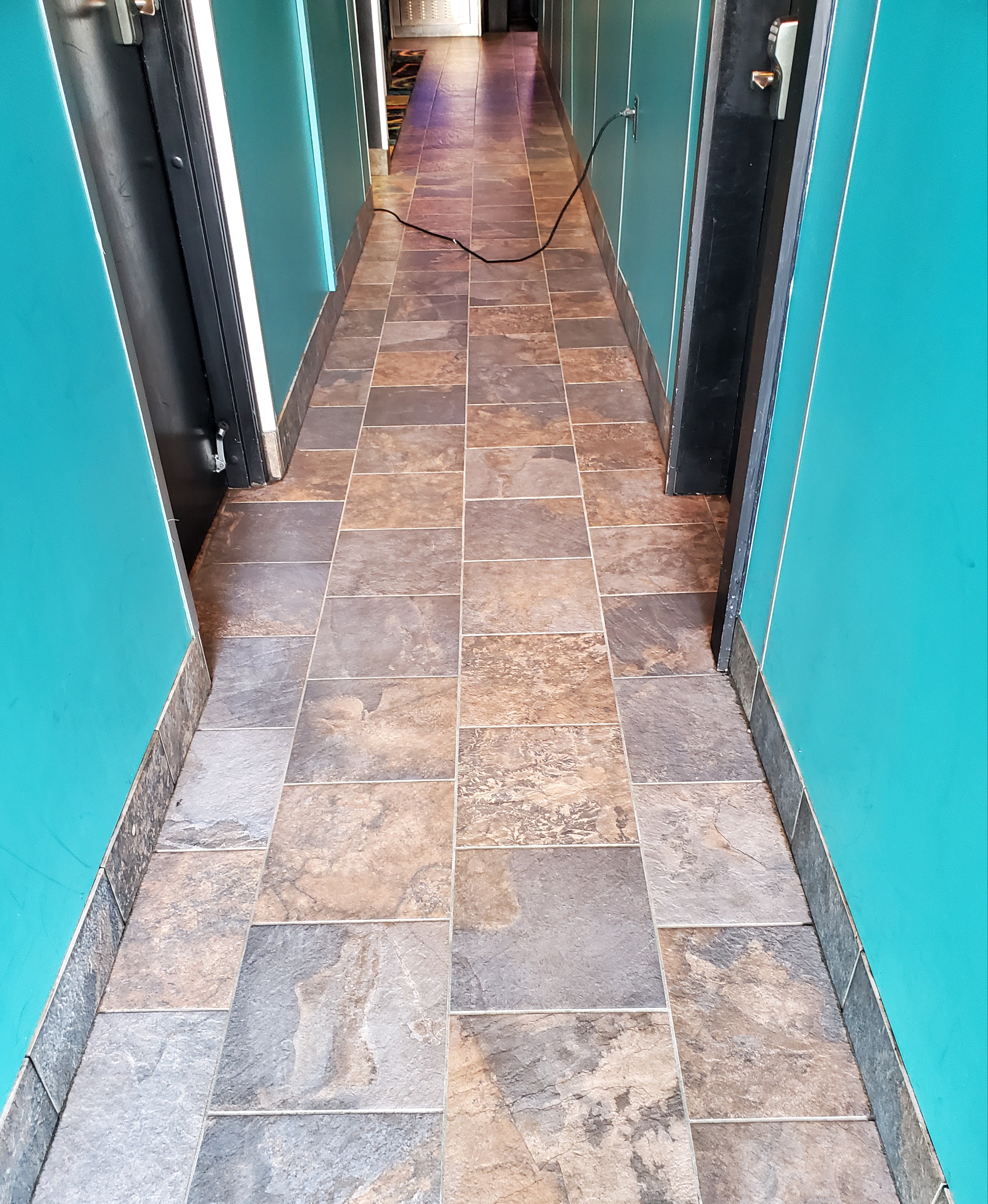 Master's Touch Cleaning before and after work sample 7